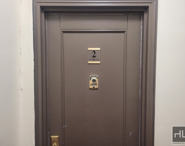 East 38 Street - Photo Thumbnail 37