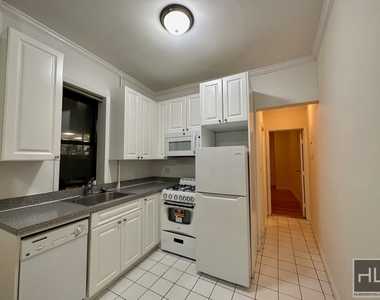 East 38 Street - Photo Thumbnail 14