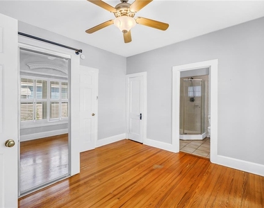 116 16th Avenue Se - Photo Thumbnail 8