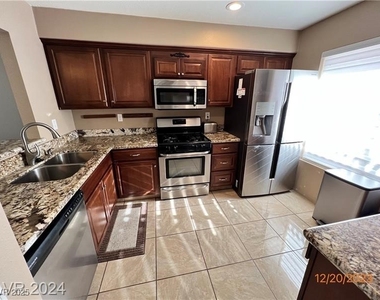 9436 Quail Ridge Drive - Photo Thumbnail 7