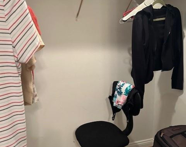 2801 Somerset Drive - Photo Thumbnail 11
