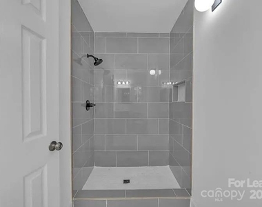1001 Archdale Drive - Photo Thumbnail 8