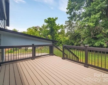 1001 Archdale Drive - Photo Thumbnail 10