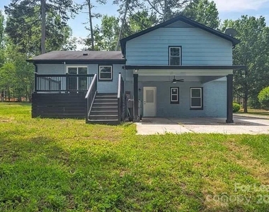 1001 Archdale Drive - Photo Thumbnail 9