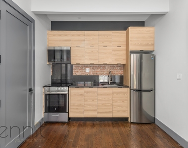 168 Stuyvesant Avenue - Photo Thumbnail 7