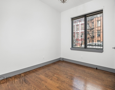 168 Stuyvesant Avenue - Photo Thumbnail 3
