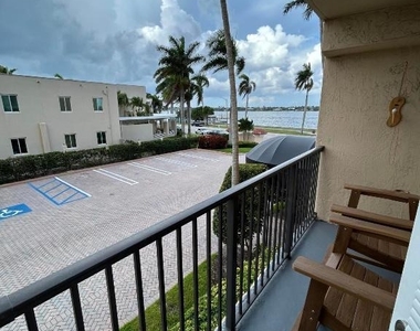 1801 N Flagler Drive - Photo Thumbnail 20