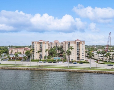 1801 N Flagler Drive - Photo Thumbnail 2