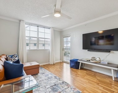1801 N Flagler Drive - Photo Thumbnail 13