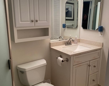 8833 Bella Vista Drive - Photo Thumbnail 16