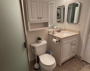 8833 Bella Vista Drive - Photo Thumbnail 23