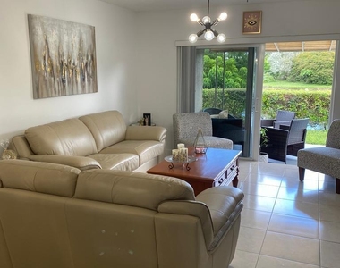8833 Bella Vista Drive - Photo Thumbnail 2