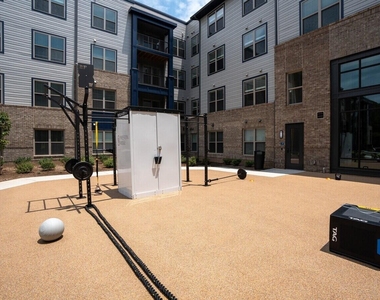 1950 Grisdale Lane - Photo Thumbnail 27
