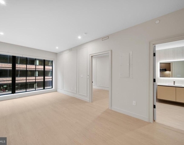 2121 Ward Place Nw - Photo Thumbnail 8