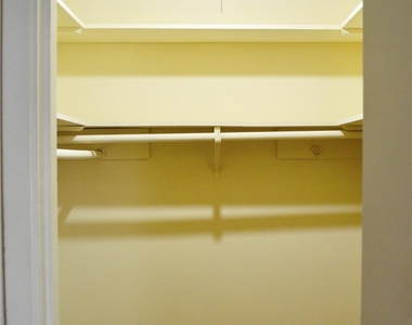 4709 Harmon Ave - Photo Thumbnail 8