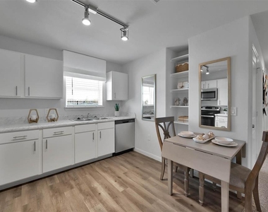 20235 Keith Harrow Boulevard - Photo Thumbnail 5