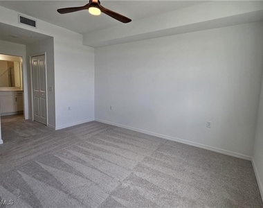 6058 National Boulevard - Photo Thumbnail 12