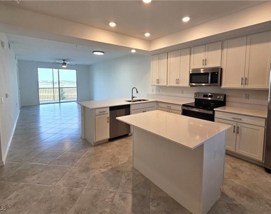 6058 National Boulevard - Photo Thumbnail 4