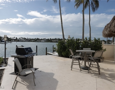 2850 Gulf Shore Boulevard N - Photo Thumbnail 3