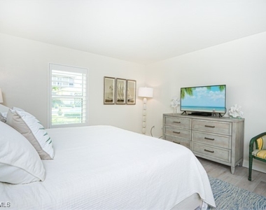 2850 Gulf Shore Boulevard N - Photo Thumbnail 15