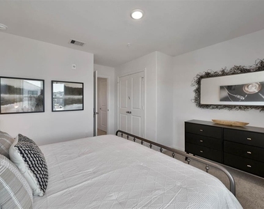 20235 Kieth Harrow Boulevard - Photo Thumbnail 12