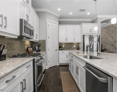 9126 Trivoli Terrace - Photo Thumbnail 20