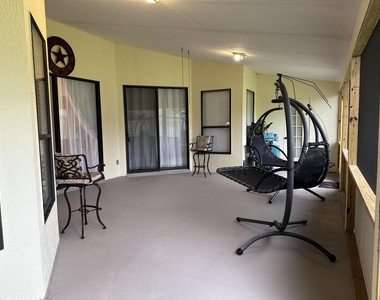 1461 Wellington Circle - Photo Thumbnail 26