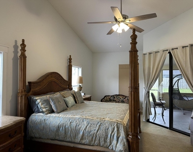 1461 Wellington Circle - Photo Thumbnail 14