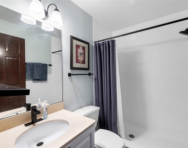 215 Central Avenue - Photo Thumbnail 20