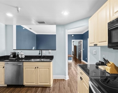 215 Central Avenue - Photo Thumbnail 9