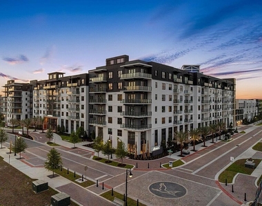 425 Centerpointe Circle - Photo Thumbnail 5