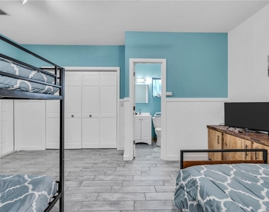 521 Pameto Road - Photo Thumbnail 17