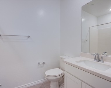 2555 Hampton Road - Photo Thumbnail 15
