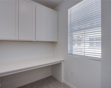 2555 Hampton Road - Photo Thumbnail 9