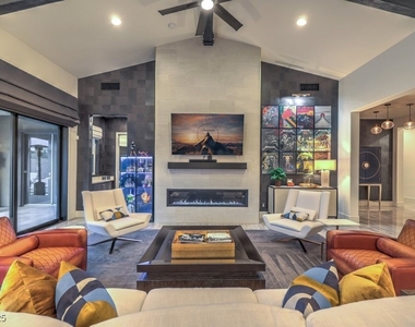 12544 Claymore Highland Avenue - Photo Thumbnail 21