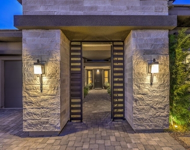 12544 Claymore Highland Avenue - Photo Thumbnail 12
