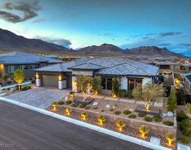 12544 Claymore Highland Avenue - Photo Thumbnail 64