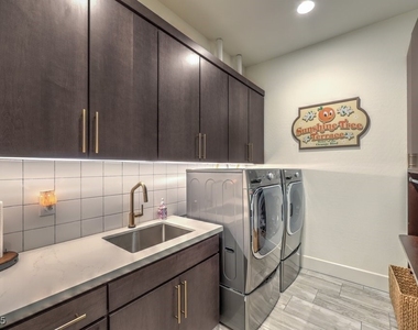 12544 Claymore Highland Avenue - Photo Thumbnail 47