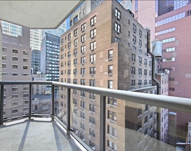 W 48th St and 8th ave - Photo Thumbnail 6