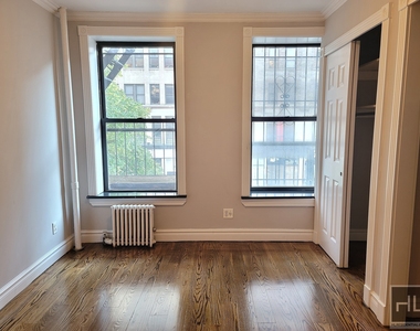East 23rd Street - Photo Thumbnail 11