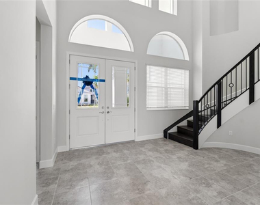 5418 Empire Drive - Photo Thumbnail 9