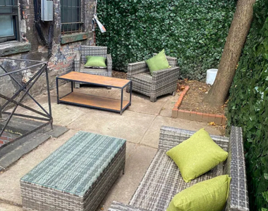 East 5th Street - Photo Thumbnail 10