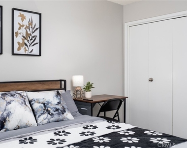 716 N Orange Street - Photo Thumbnail 21