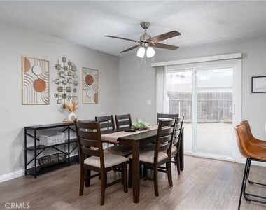 716 N Orange Street - Photo Thumbnail 6