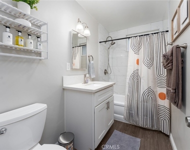 716 N Orange Street - Photo Thumbnail 16