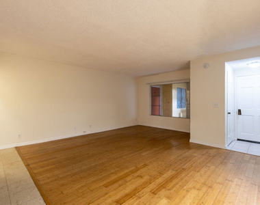 1033 6th Street - Photo Thumbnail 4