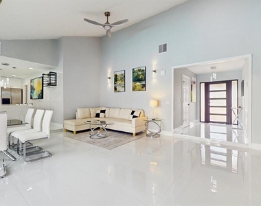 11647 Anhinga Drive - Photo Thumbnail 7