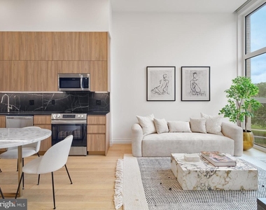 1001 S Broad Street - Photo Thumbnail 1