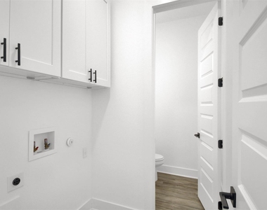 21200 Portsmouth Cv - Photo Thumbnail 11