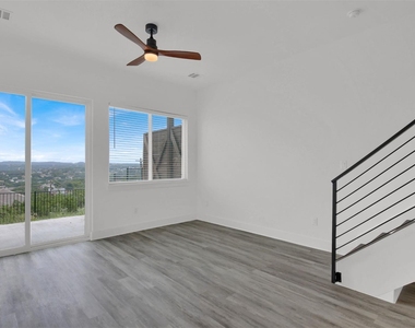 21200 Portsmouth Cv - Photo Thumbnail 13
